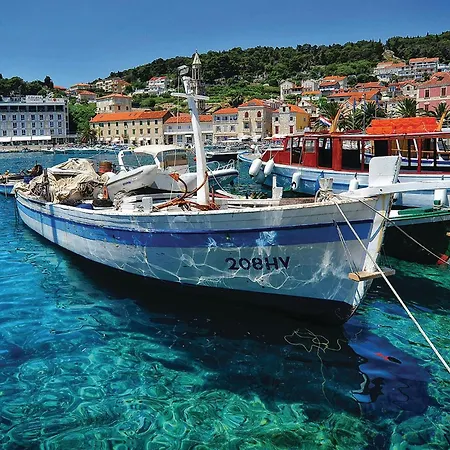 1 Bedroom Stunning In Hvar Apartment *