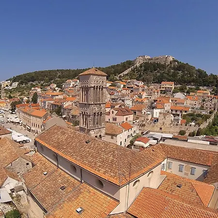 Apartment 1 Bedroom Stunning In Hvar *