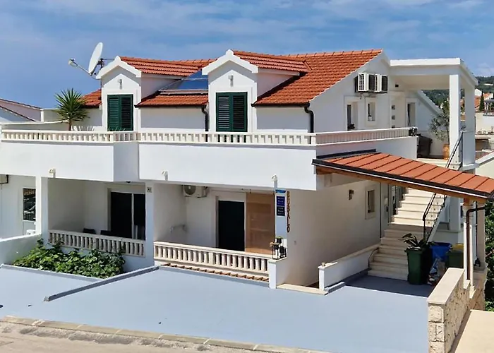 1 Bedroom In Hvar Apartment