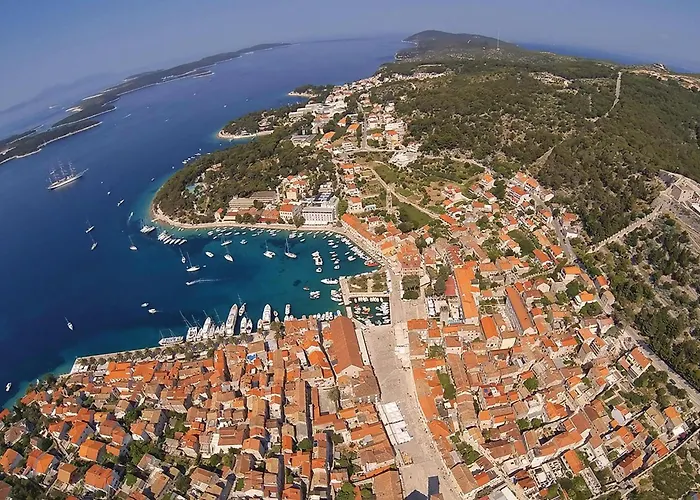 1 Bedroom In Hvar Apartment Hvar Town